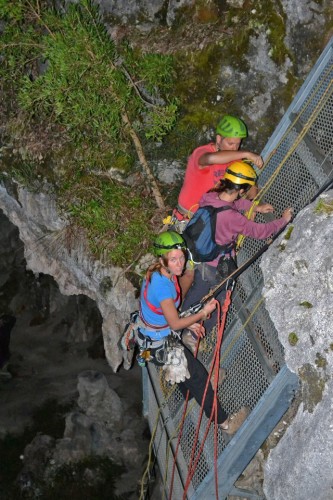 Brett And Bree Help People Up